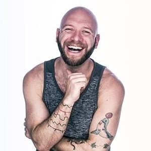 Meet your Posher, Christopher